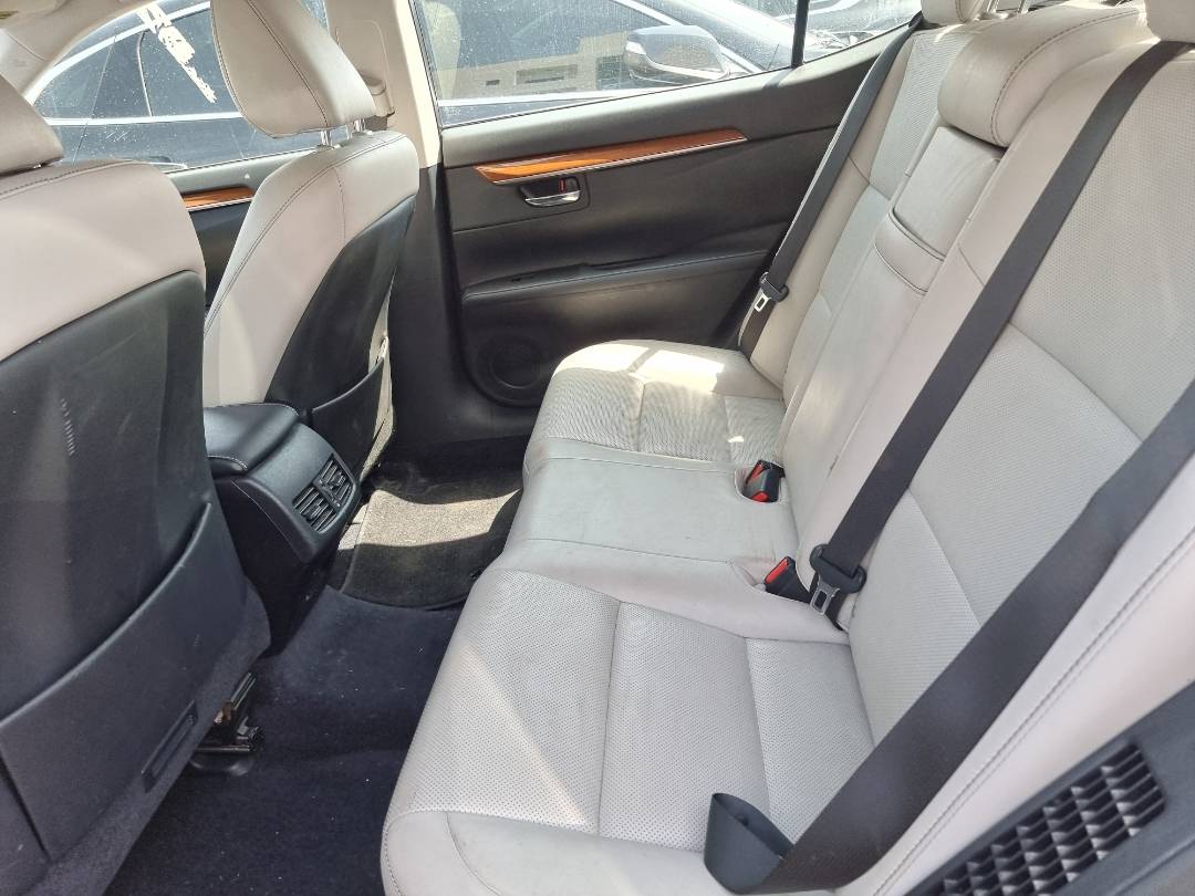 2015 LEXUS ES 300H — 158725 Miles — Lot 12054879 — Main - Marhaba Auctions Used Cars - Image 6