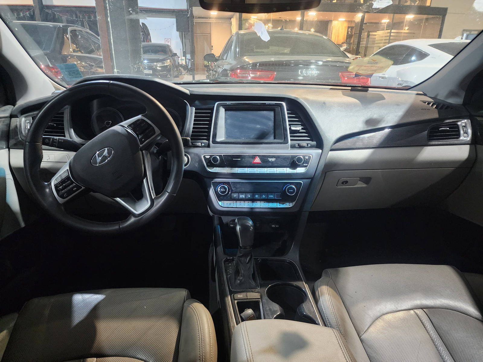 HYUNDAI SONATA 2018 - Marhaba Auction Used Cars - Image 8