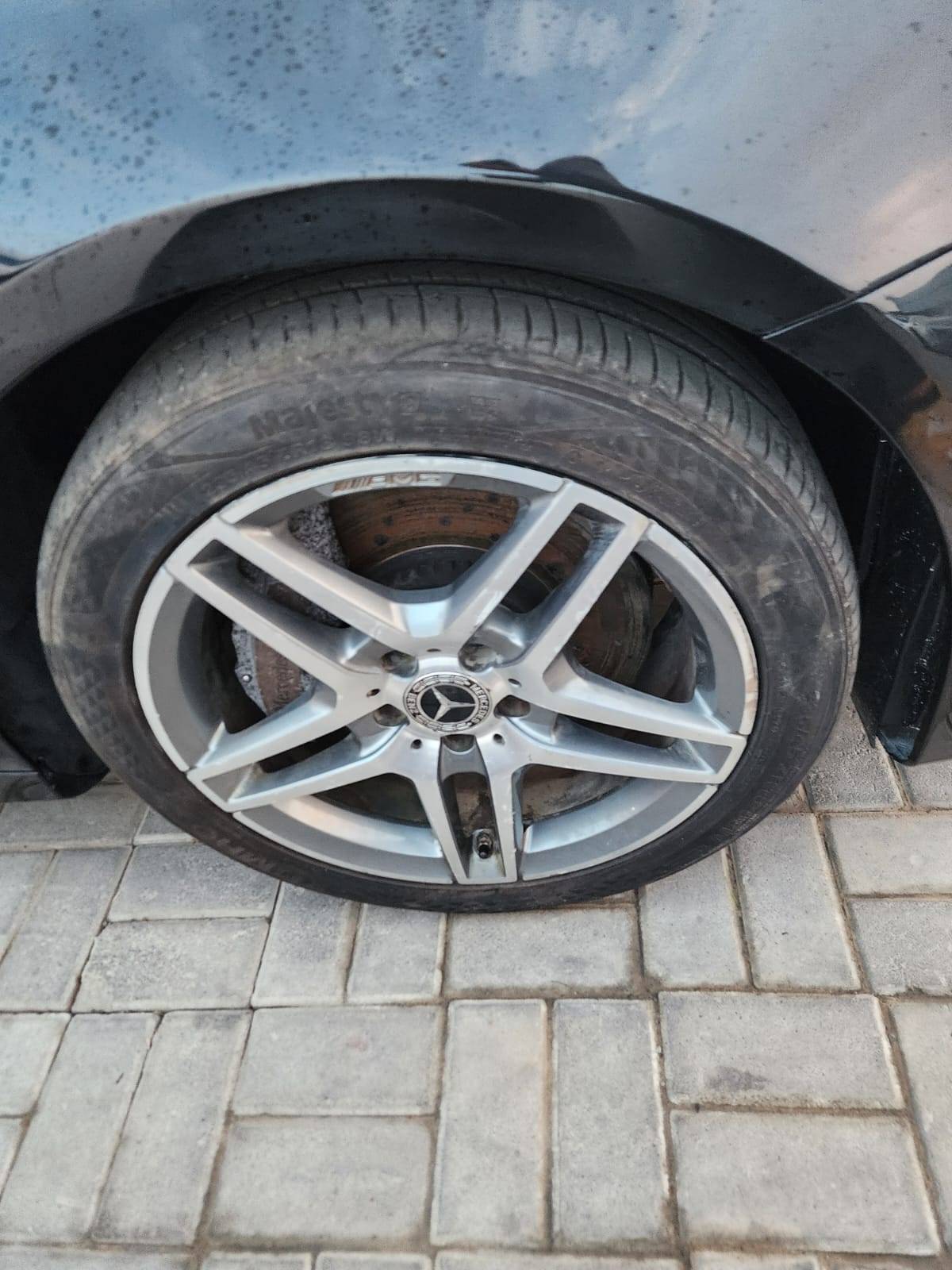 2019 MERCEDES BENZ E-300 — 91878 KM — Lot KA497064 - Marhaba Auctions Used Cars - Image 5