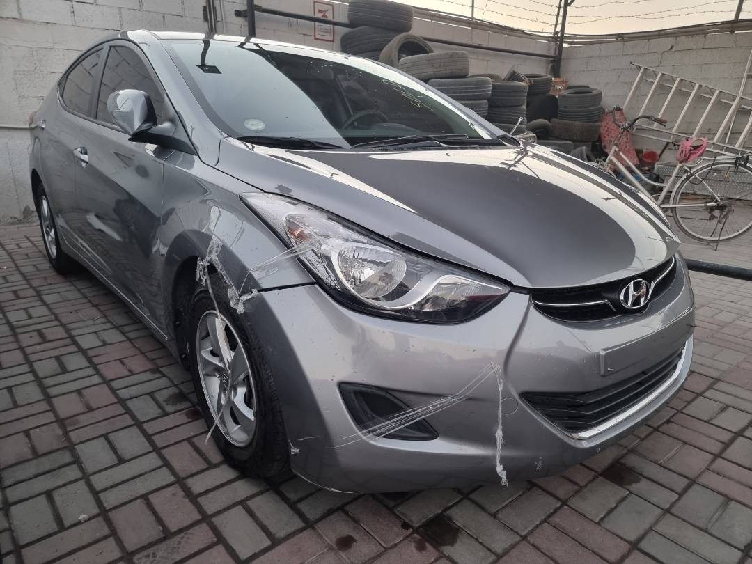 2013 HYUNDAI AVANTE — 161822 KM — Lot 726642 — Ind. 12 - Marhaba Auctions Used Cars - Image 4