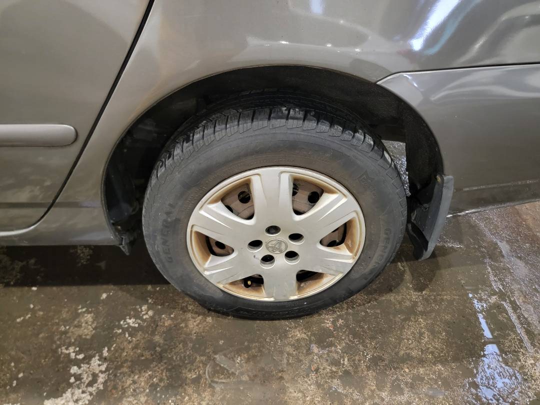 2006 TOYOTA COROLLA — 163518 Miles — Lot 38015589 - Marhaba Auctions Used Cars - Image 9
