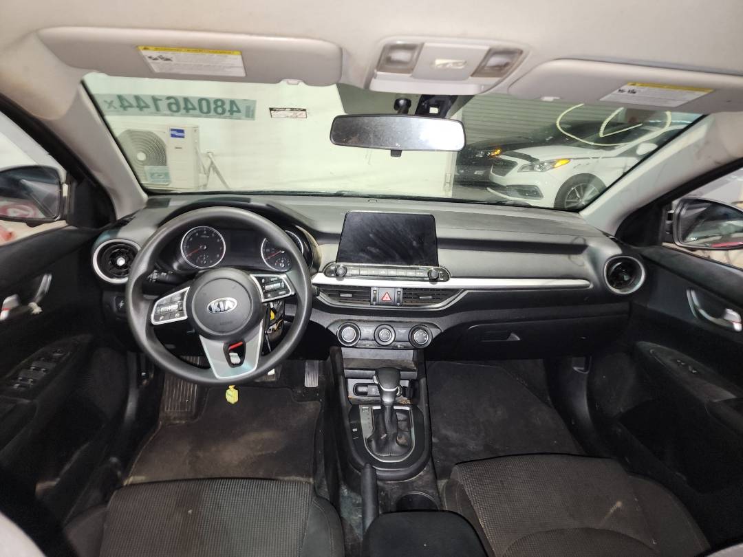 2021 KIA FORTE — 50912 Miles — Lot 47157 — Souq - Marhaba Auctions Used Cars - Image 8