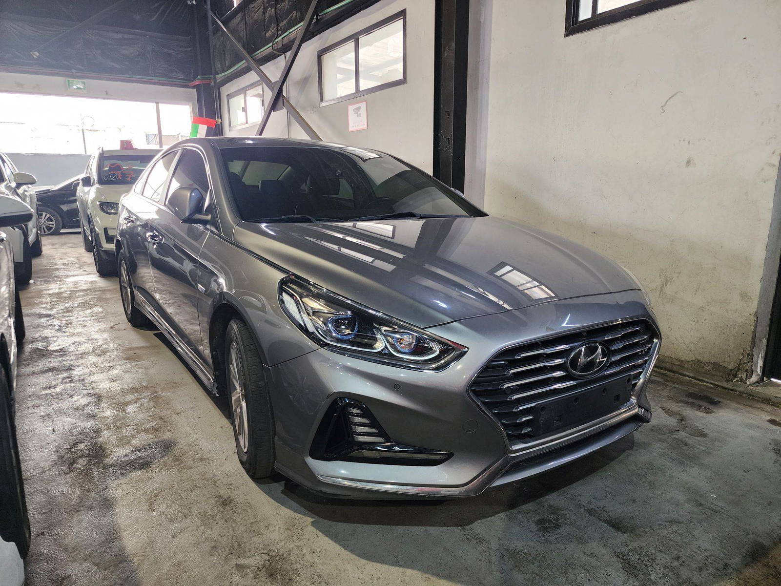 2018 HYUNDAI SONATA — 160532 KM — Lot 067993 — Al Quoz - Marhaba Auctions Used Cars - Image 3