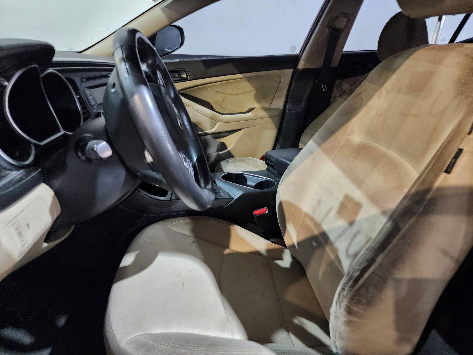 2015 KIA OPTIMA — 230926 Miles — Lot 67459214 — Main - Marhaba Auctions Used Cars - Image 9