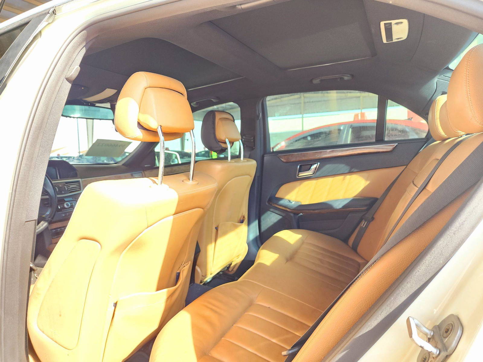 2010 MERCEDES BENZ E 350 — 166365 KM — Lot 39466022 — Souq - Marhaba Auctions Used Cars - Image 6