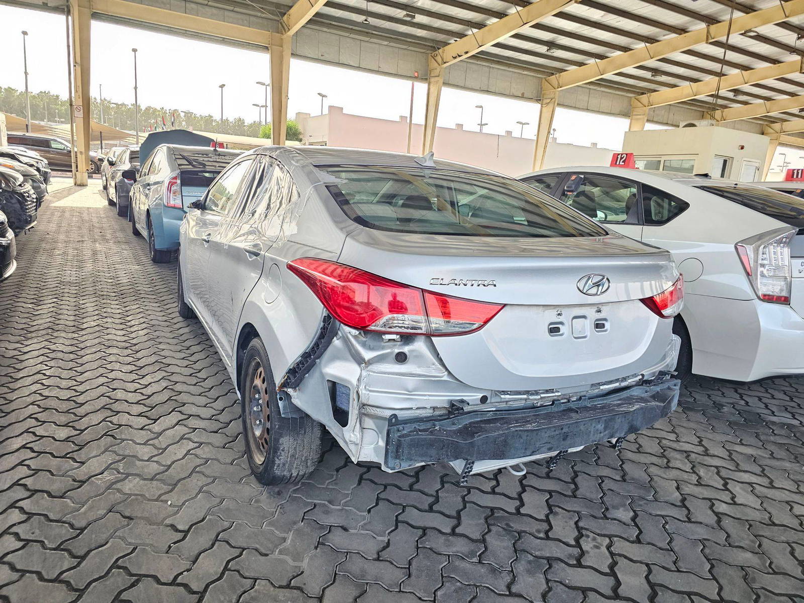 2012 HYUNDAI ELANTRA — 164434 Miles — Lot 42511584 — Souq - Marhaba Auctions Used Cars - Image 6