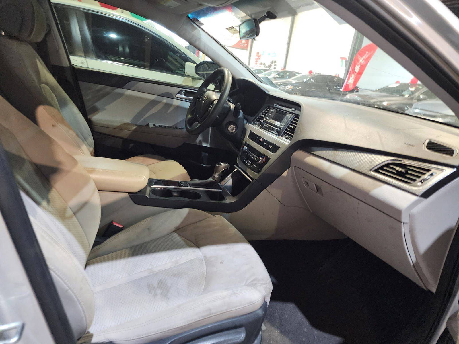 2015 HYUNDAI SONATA — 141320 Miles — Lot 120410 — Al Quoz - Marhaba Auctions Used Cars - Image 9
