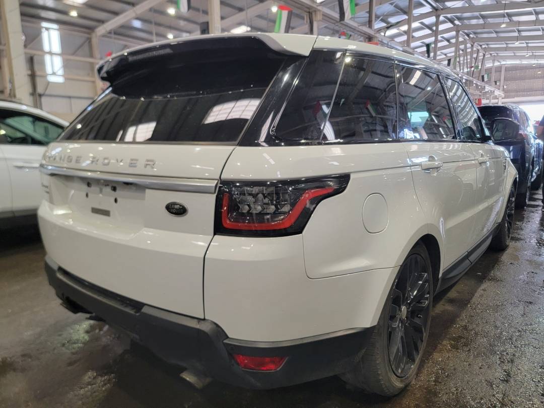2014 LAND ROVER RANGE ROVER SPORT — 101084 Miles — Lot EA342320 — Main - Marhaba Auctions Used Cars - Image 4