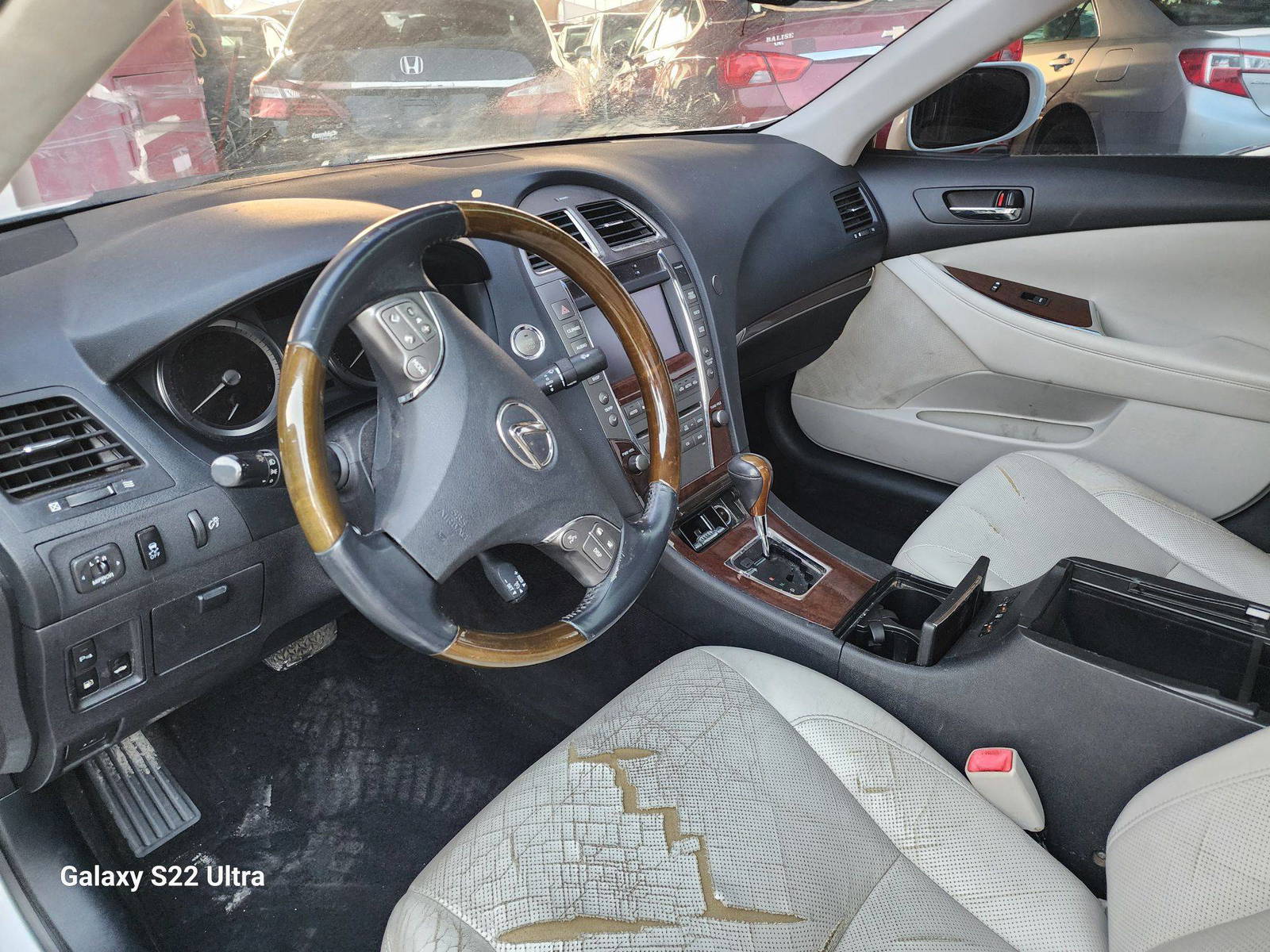 2010 LEXUS ES 350 — 213377 Miles — Lot 37100184 - Marhaba Auctions Used Cars - Image 7