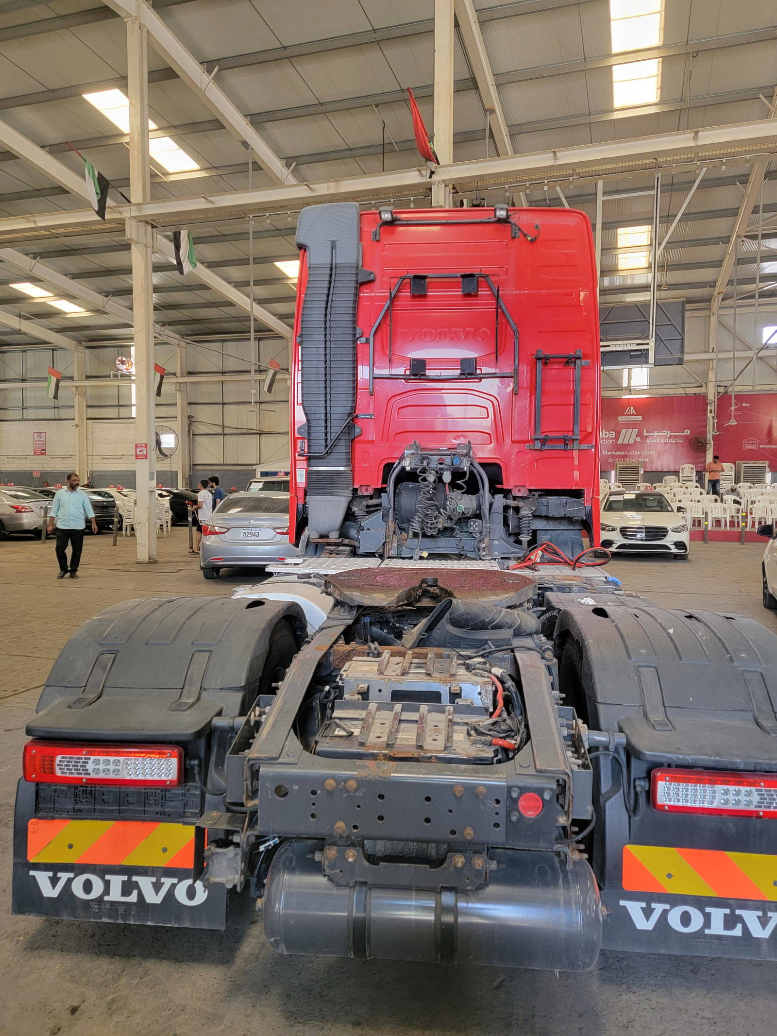 2015 VOLVO FH-Series — 710648 KM — Lot D711634 — Main - Marhaba Auctions Used Cars - Image 4