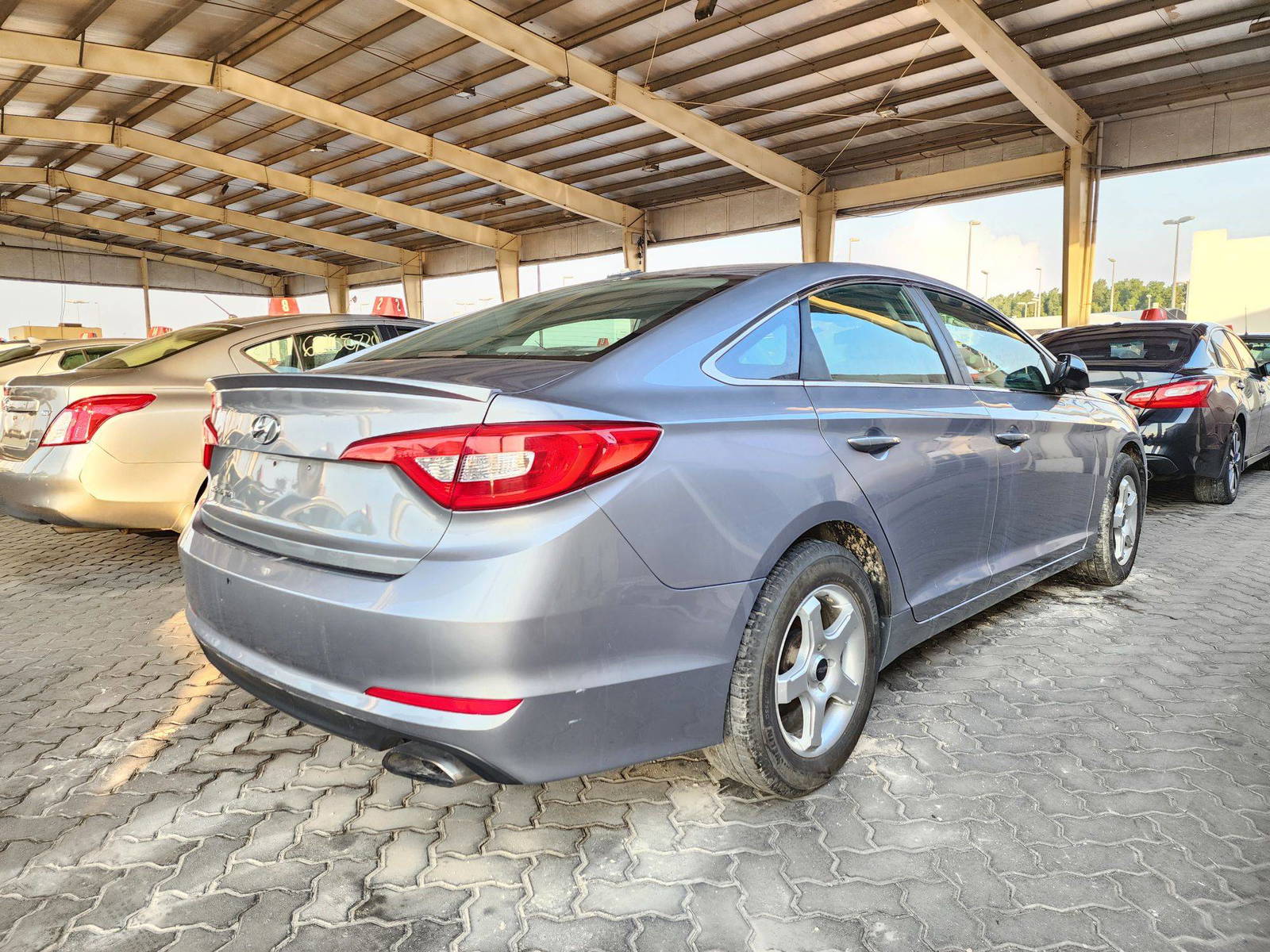 2017 HYUNDAI SONATA — 198612 Miles — Lot 40009821 — Souq - Marhaba Auctions Used Cars - Image 3