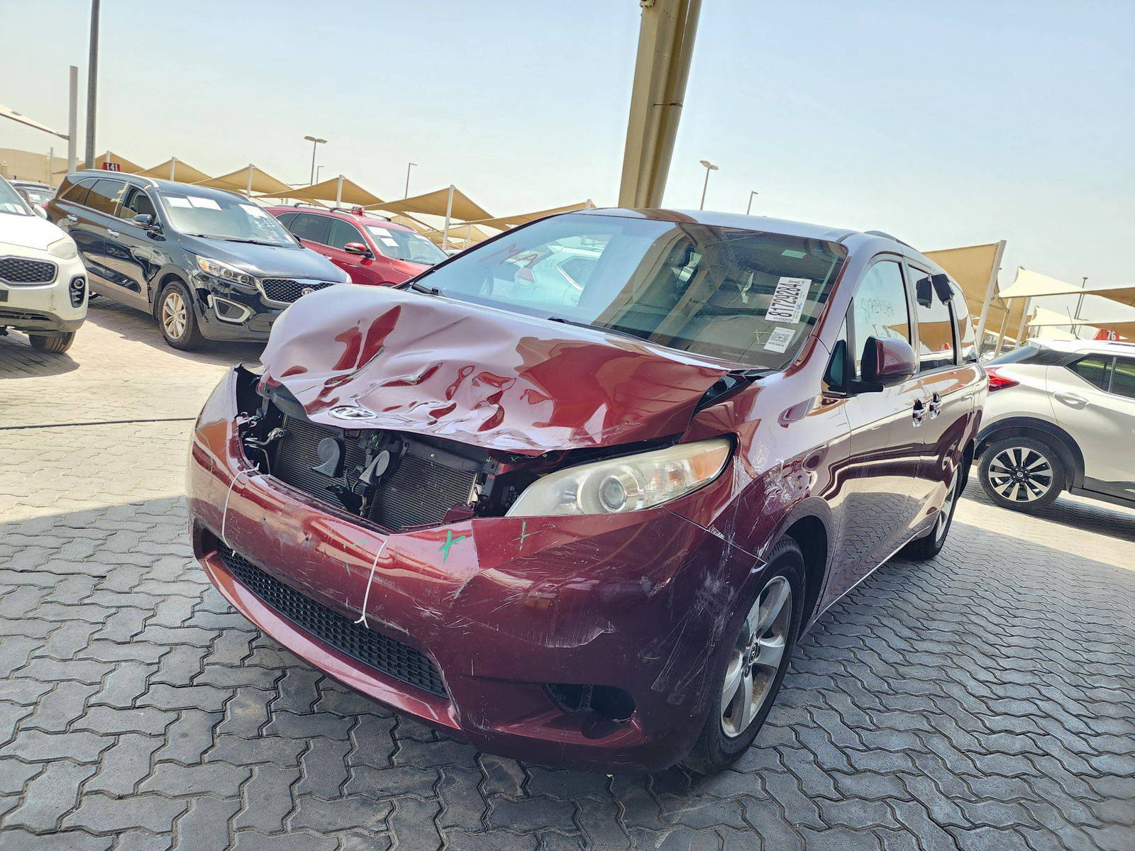 2016 TOYOTA SIENNA — 188719 Miles — Lot 81729284 — Souq - Marhaba Auctions Used Cars - Image 5