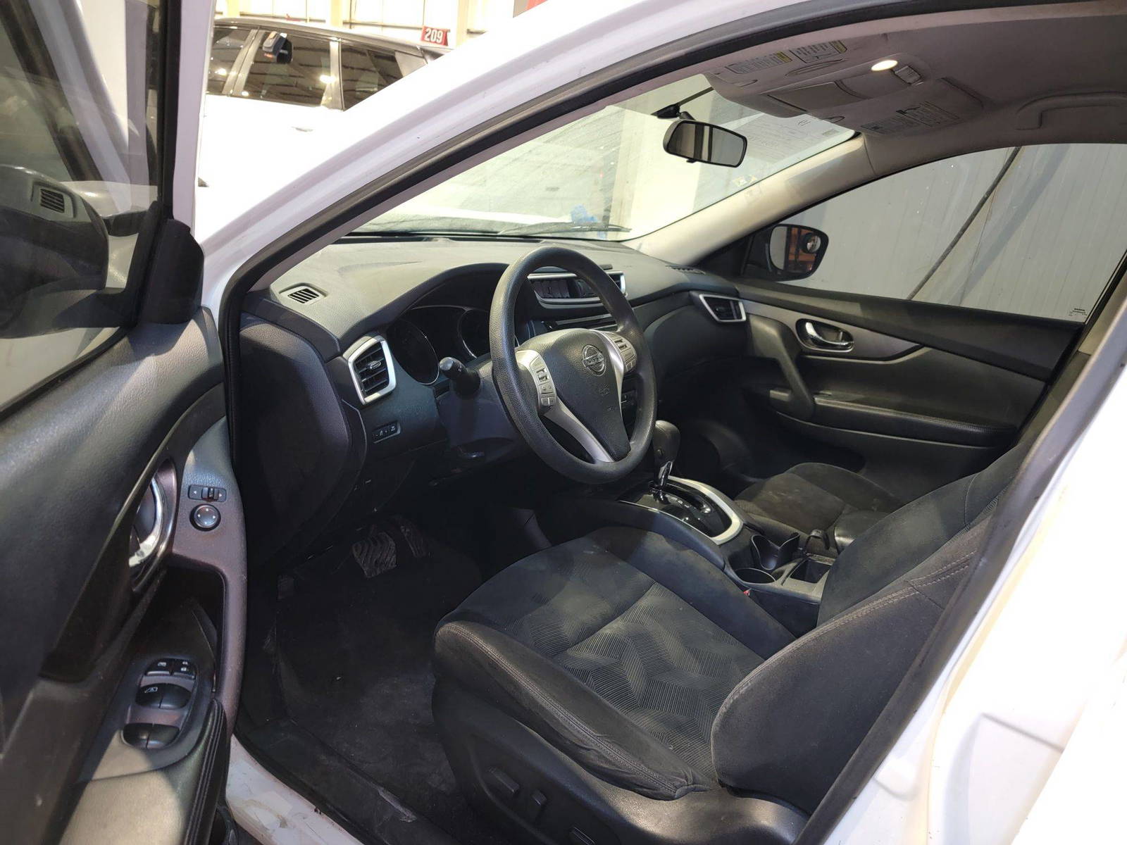 NISSAN ROGUE 2014 - Marhaba Auction Used Cars - Image 9