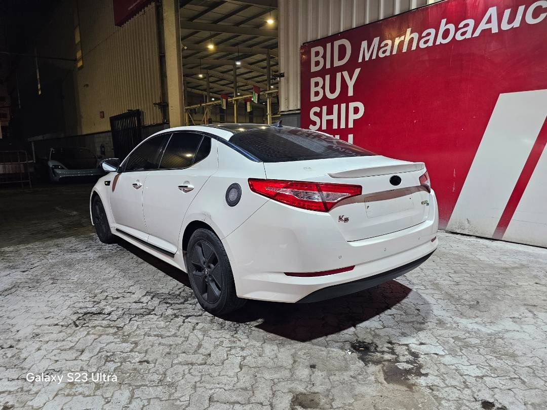 2013 KIA K5 — 179082 KM — Lot 035658 — Main - Marhaba Auctions Used Cars - Image 6