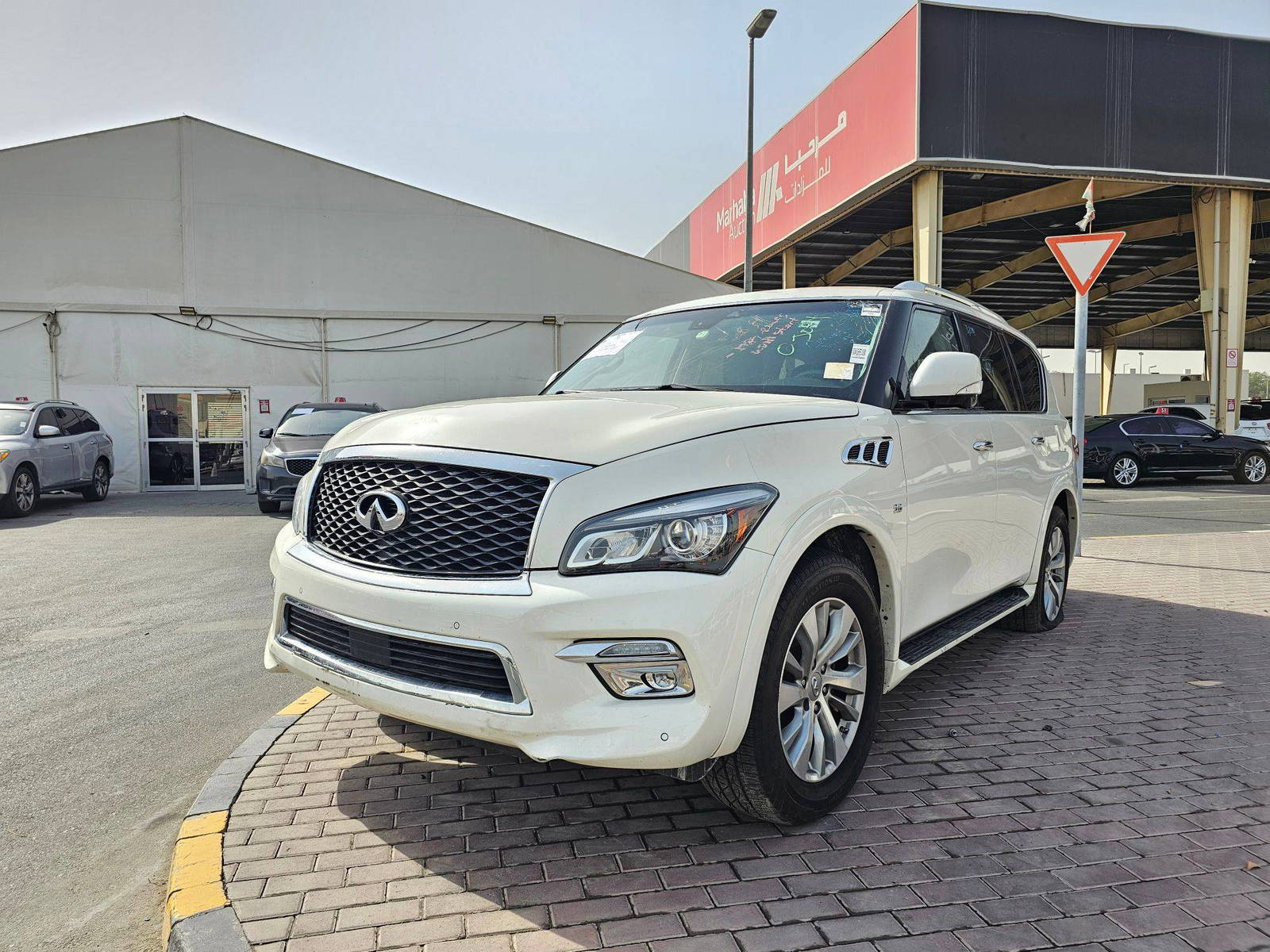 2017 INFINITI QX80 — 173374 Miles — Lot 910920 — Main - Marhaba Auctions Used Cars - Image 5