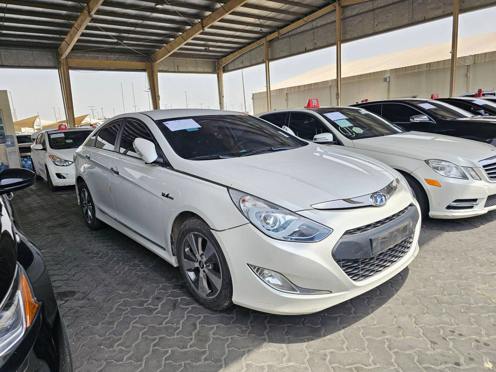 2012 HYUNDAI SONATA — 243989 KM — Lot 029166 — Souq - Marhaba Auctions Used Cars - Image 4