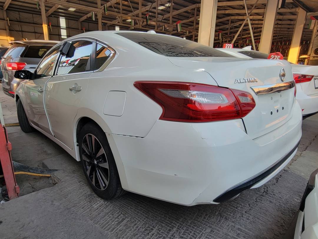 2018 NISSAN ALTIMA — 183314 Miles — Lot 148189 — Main - Marhaba Auctions Used Cars - Image 5