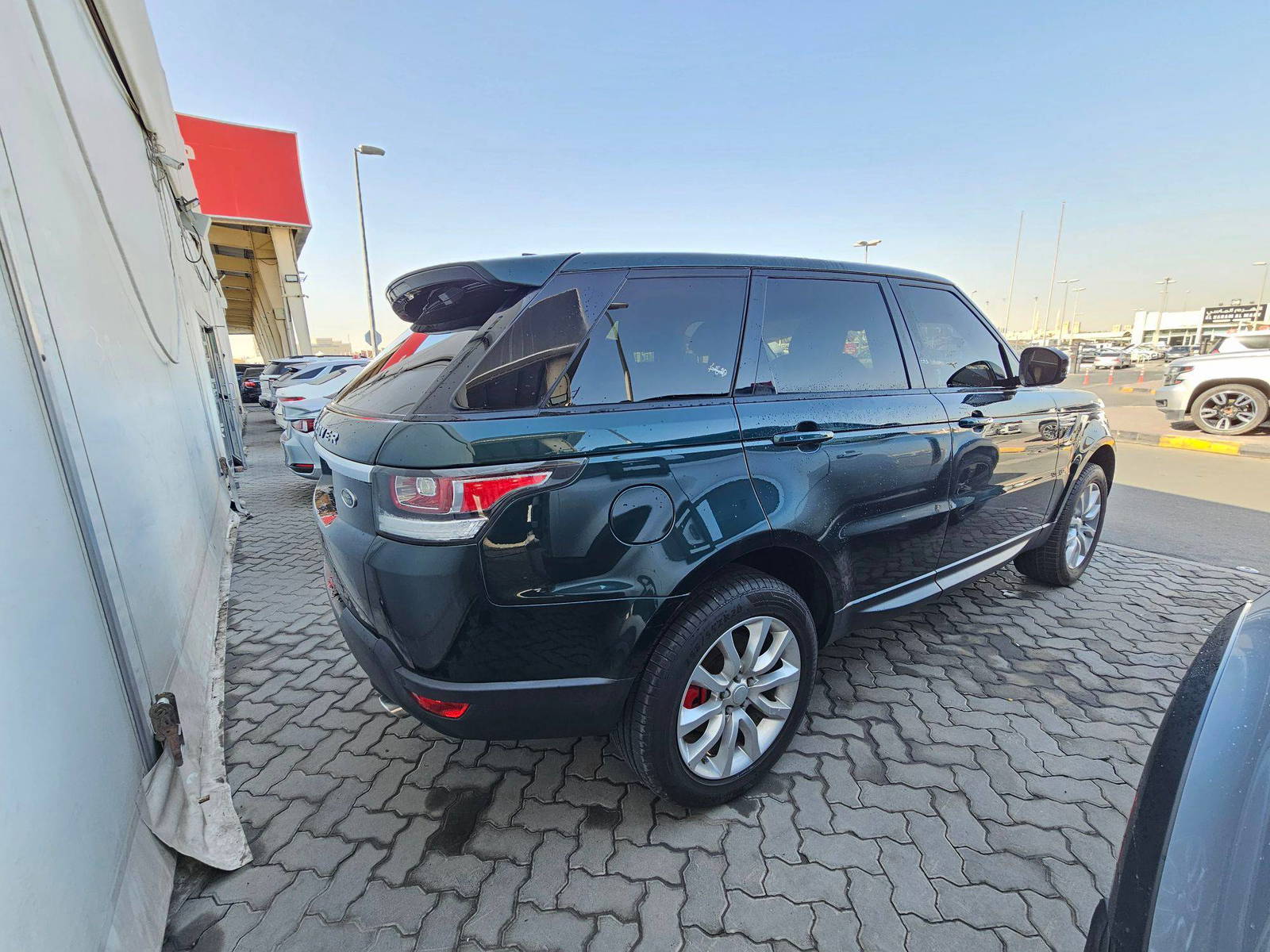 LAND ROVER RANGE ROVER SPORT 2017 - Marhaba Auction Used Cars - Image 5