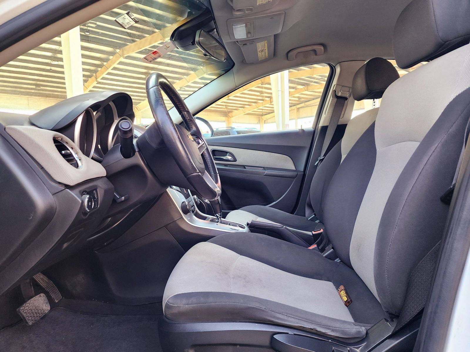 2013 CHEVROLET CRUIZE — 148531 KM — Lot 4DK135886 — Souq - Marhaba Auctions Used Cars - Image 8