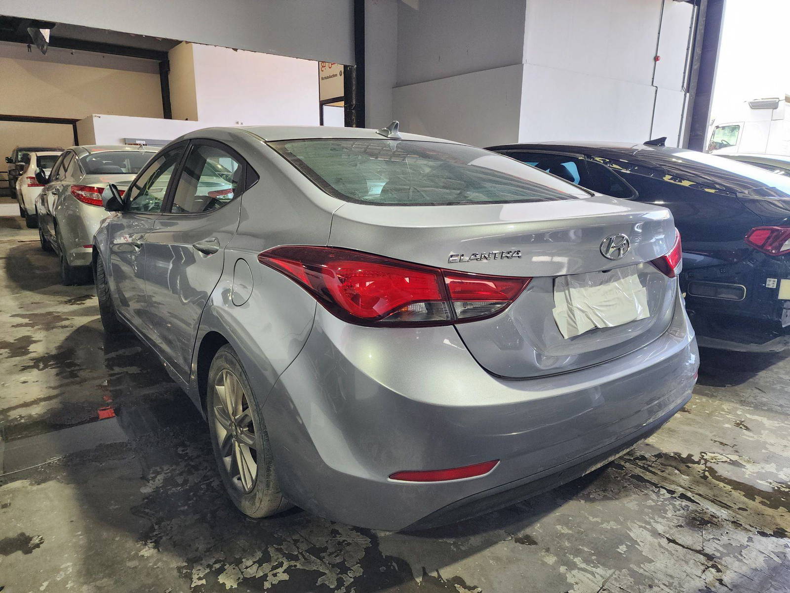 2015 HYUNDAI ELANTRA — 217228 Miles — Lot 84550254 — Al Quoz - Marhaba Auctions Used Cars - Image 3