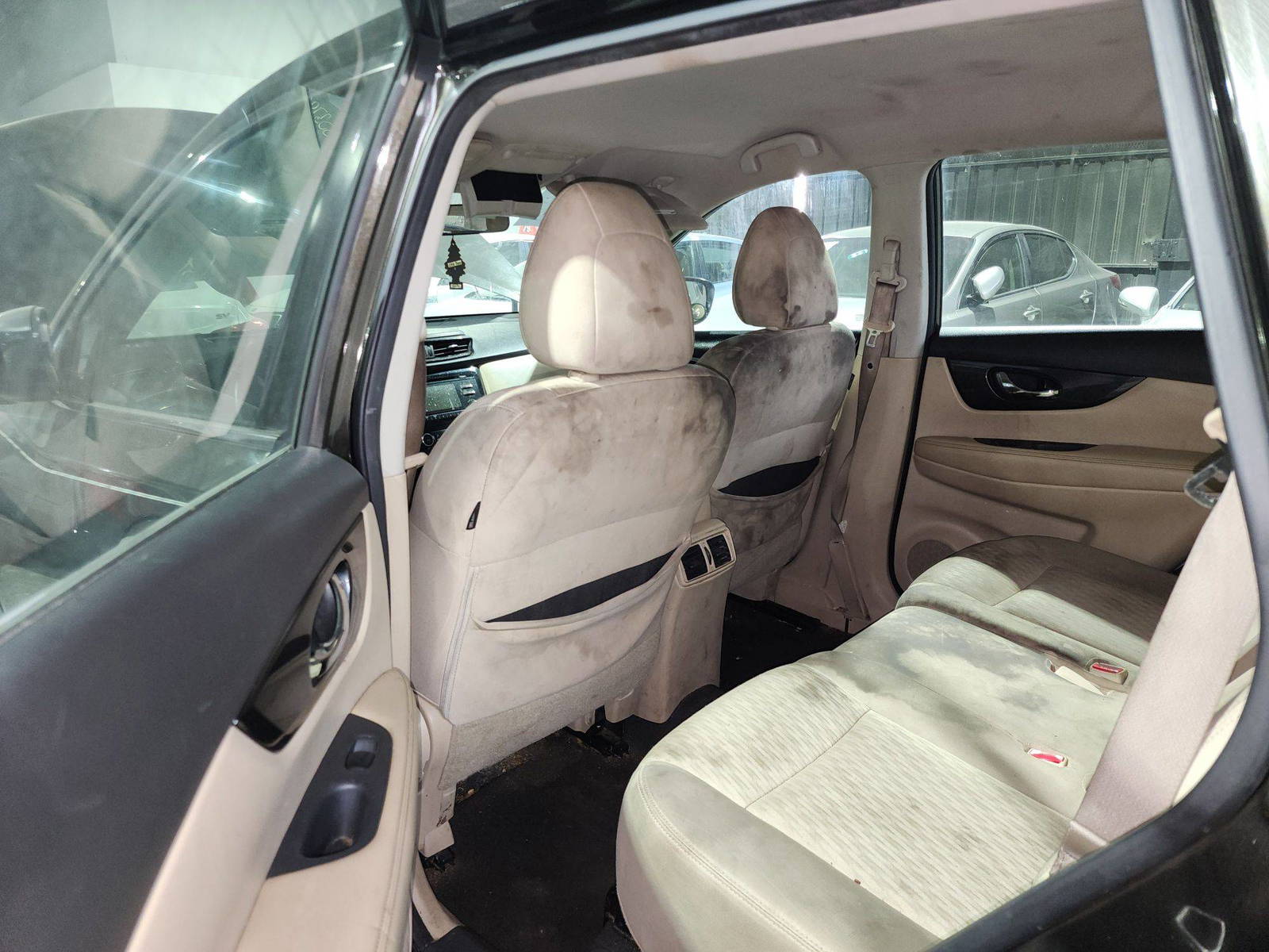 2017 NISSAN ROGUE — 176627 Miles — Lot 525256 — Al Quoz - Marhaba Auctions Used Cars - Image 7