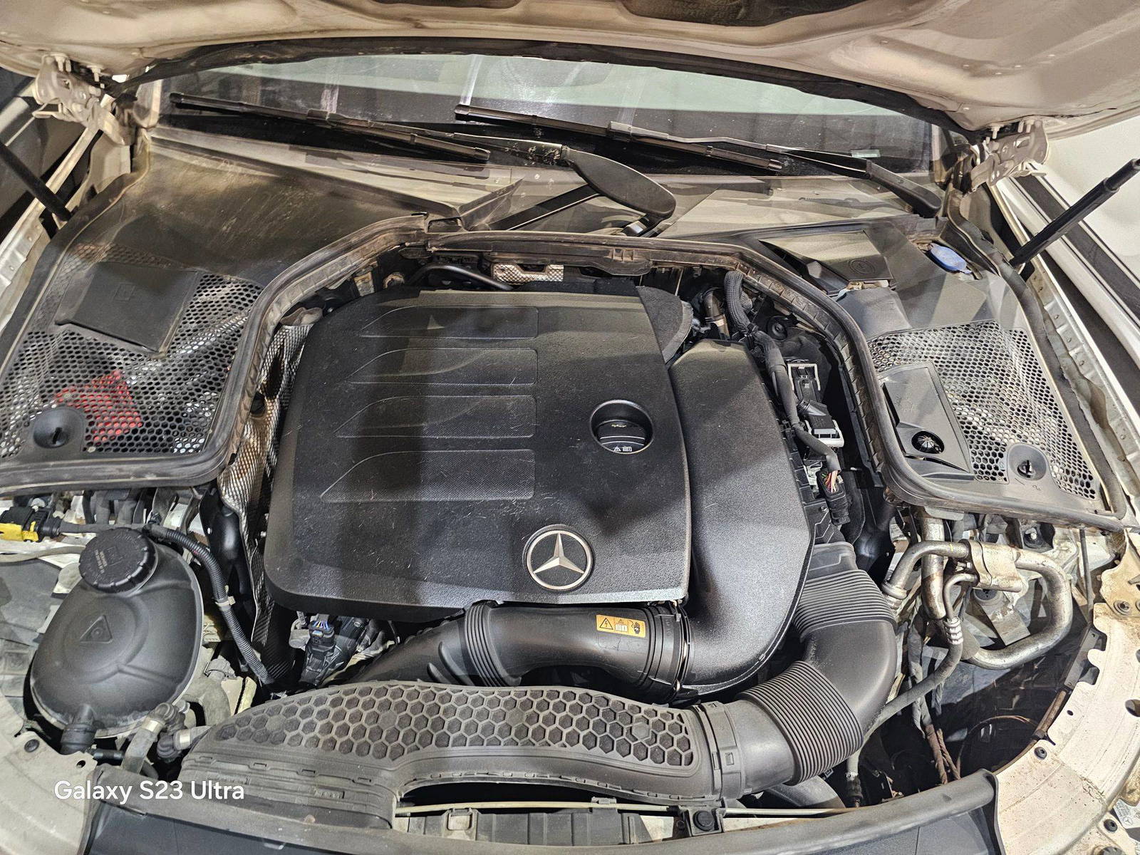 MERCEDES BENZ C200 2021 - Marhaba Auction Used Cars - Image 11