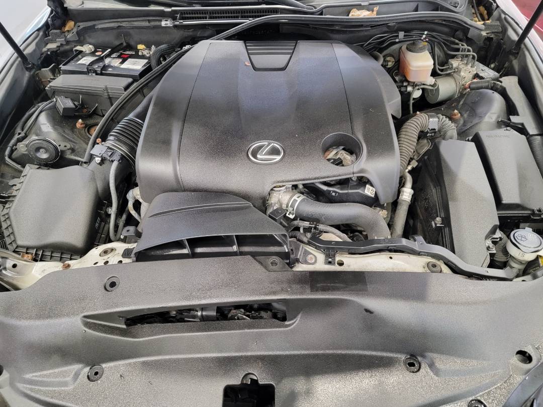 2015 LEXUS IS 250 — 146860 KM — Lot 5028767 — Main - Marhaba Auctions Used Cars - Image 12