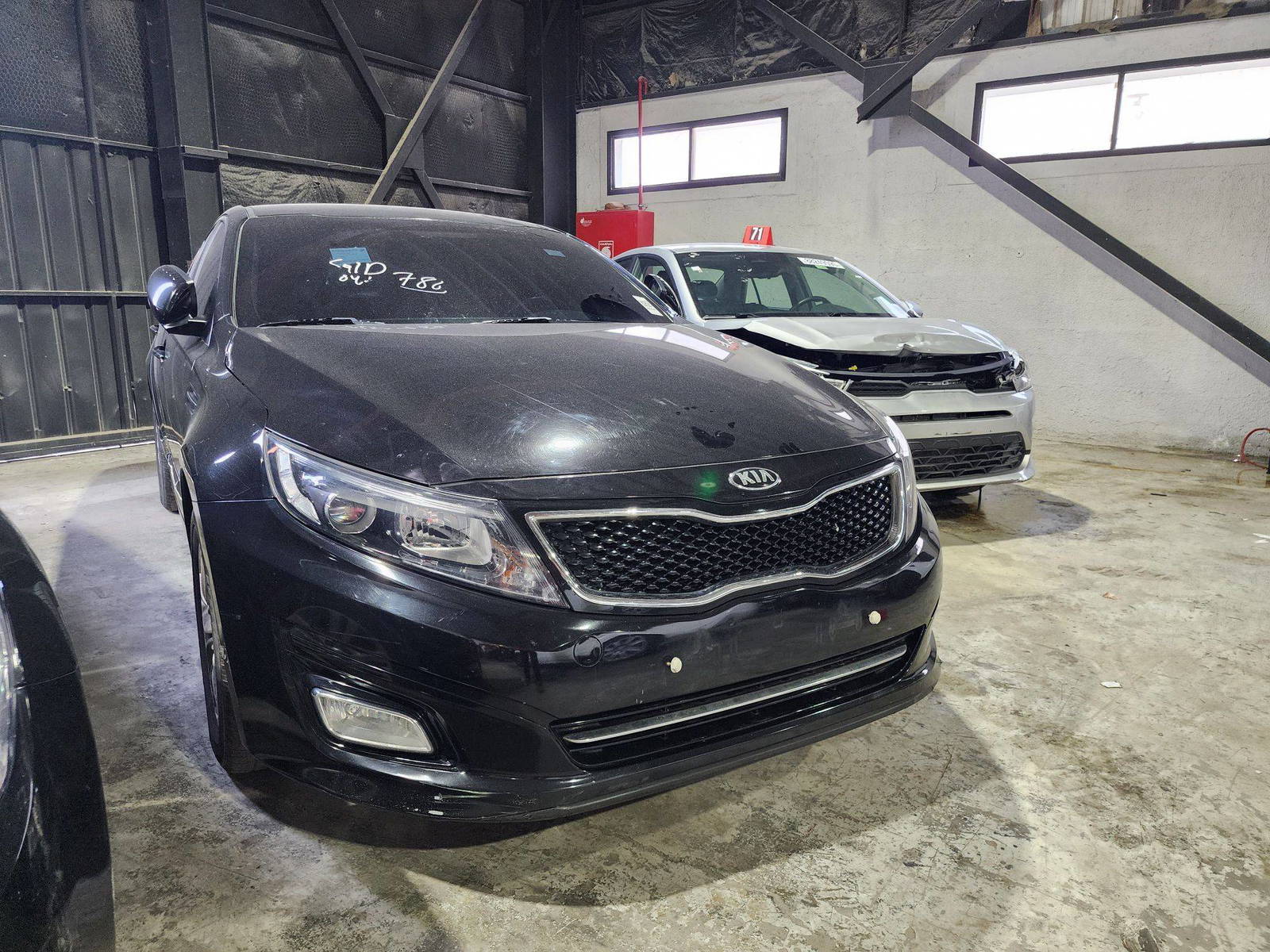 2015 KIA K5 — 239680 KM — Lot 639895 — Main - Marhaba Auctions Used Cars - Image 5