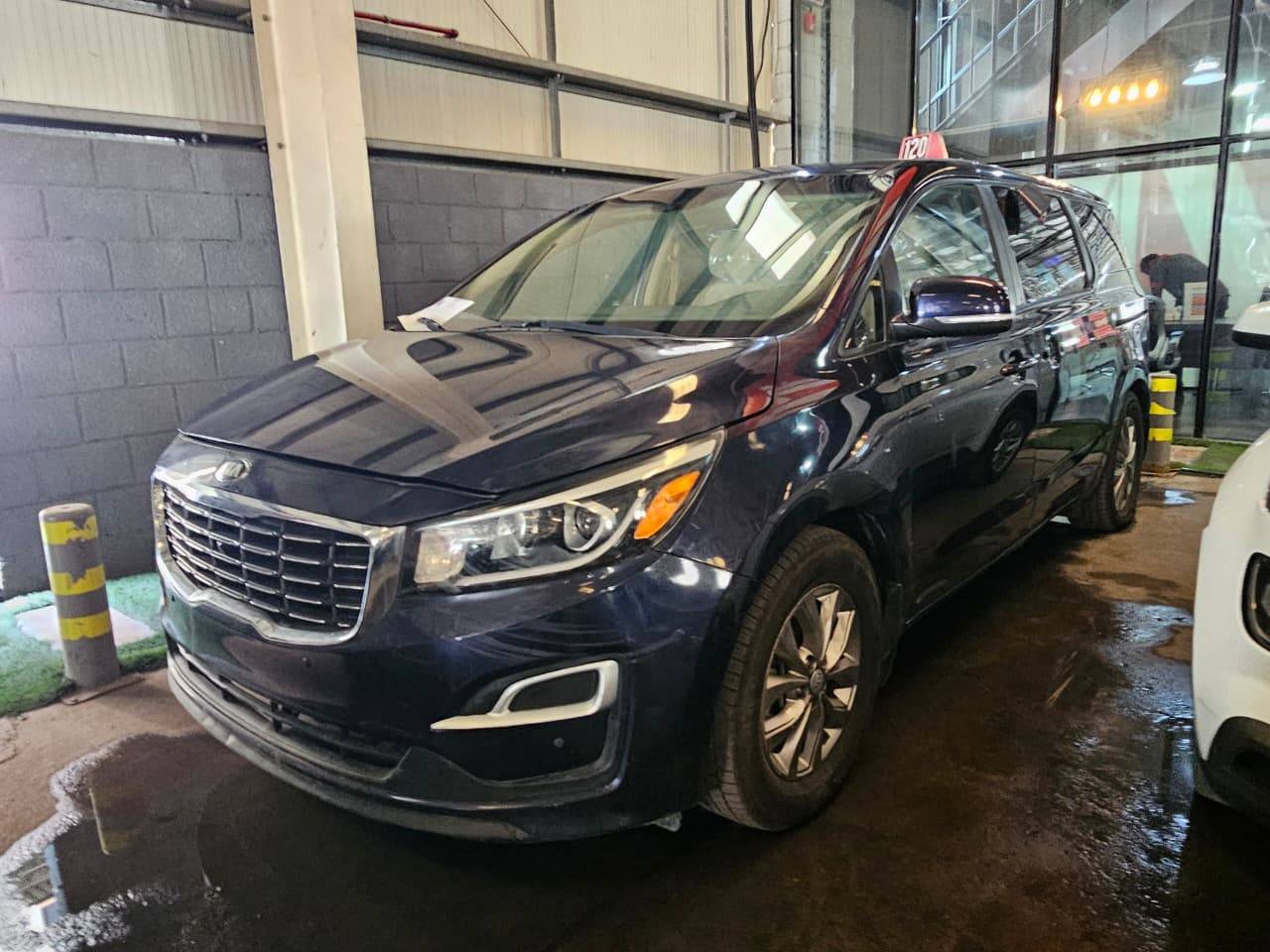 2019 KIA SEDONA — 81101 Miles — Lot 6511936 — Main - Marhaba Auctions Used Cars - Image 2