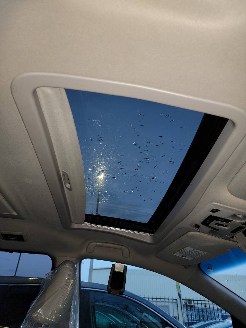 TOYOTA SIENNA 2012 - Marhaba Auction Used Cars - Image 14