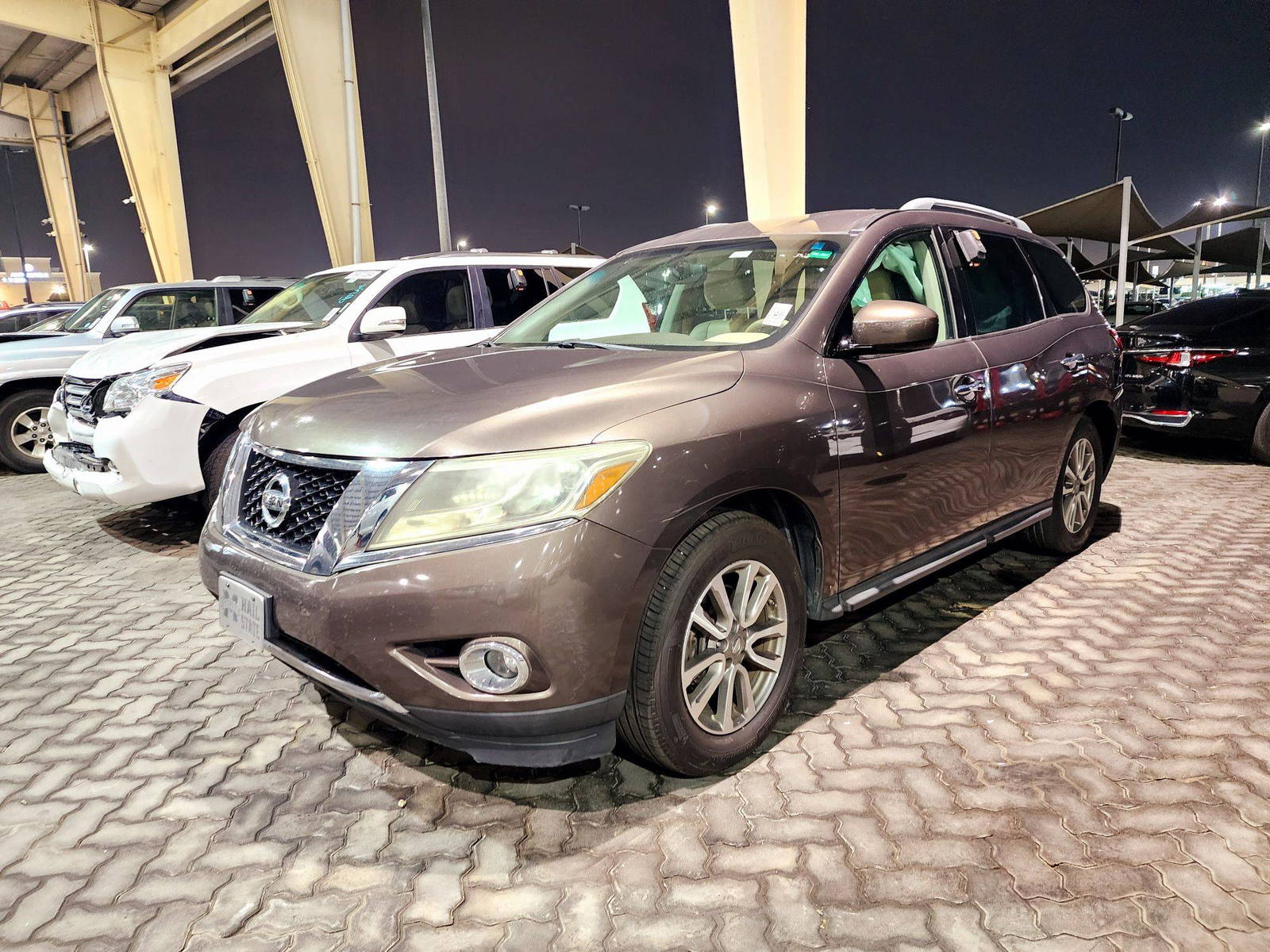 2015 NISSAN PATHFINDER — 125025 Miles — Lot N0FC616408 — Souq - Marhaba Auctions Used Cars - Image 5
