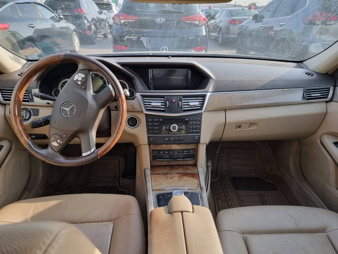 2011 MERCEDES BENZ E 350 — 209982 Miles — Lot 125487 — Souq - Marhaba Auctions Used Cars - Image 7