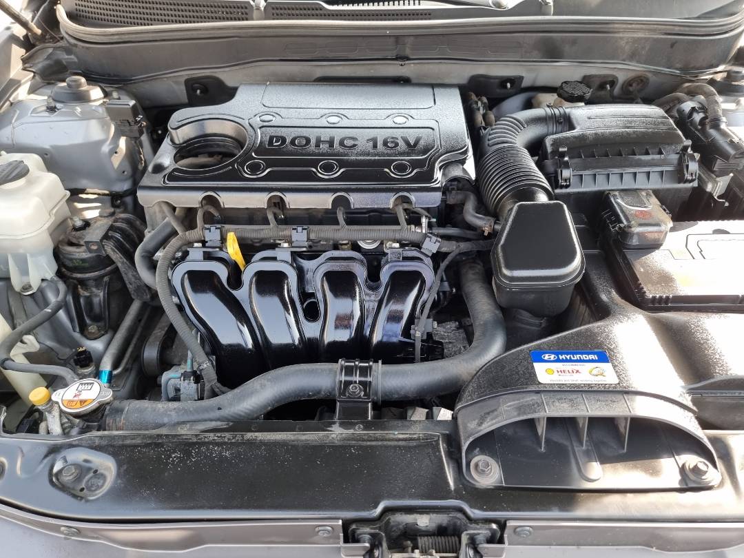 2012 HYUNDAI SONATA — 250764 KM — Lot 395206 — Souq - Marhaba Auctions Used Cars - Image 11