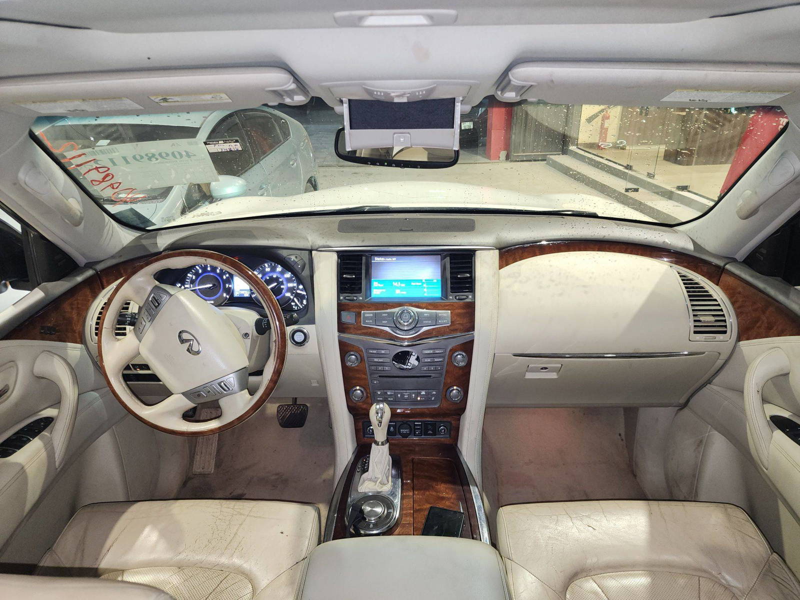 2015 INFINITI QX80 — 134816 Miles — Lot 40989112 — Souq - Marhaba Auctions Used Cars - Image 8