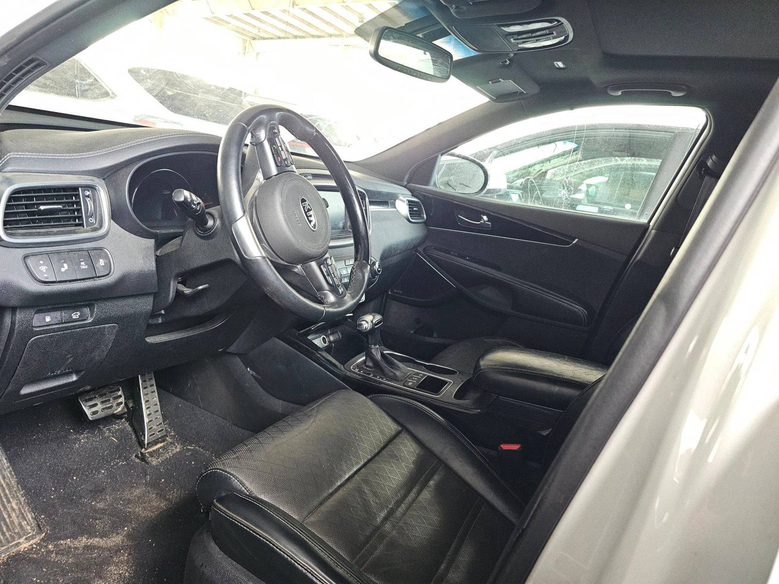 KIA SORENTO 2016 - Marhaba Auction Used Cars - Image 7