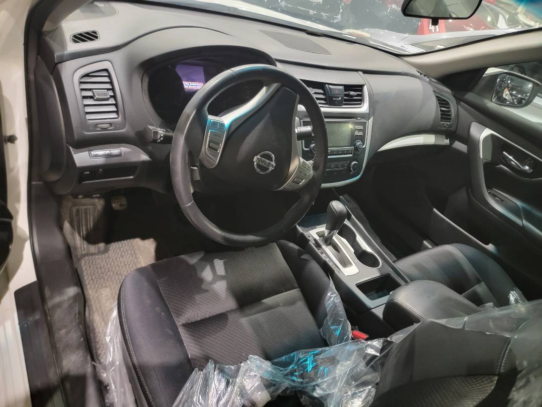 2017 NISSAN ALTIMA — 125233 Miles — Lot 34993412 - Marhaba Auctions Used Cars - Image 4