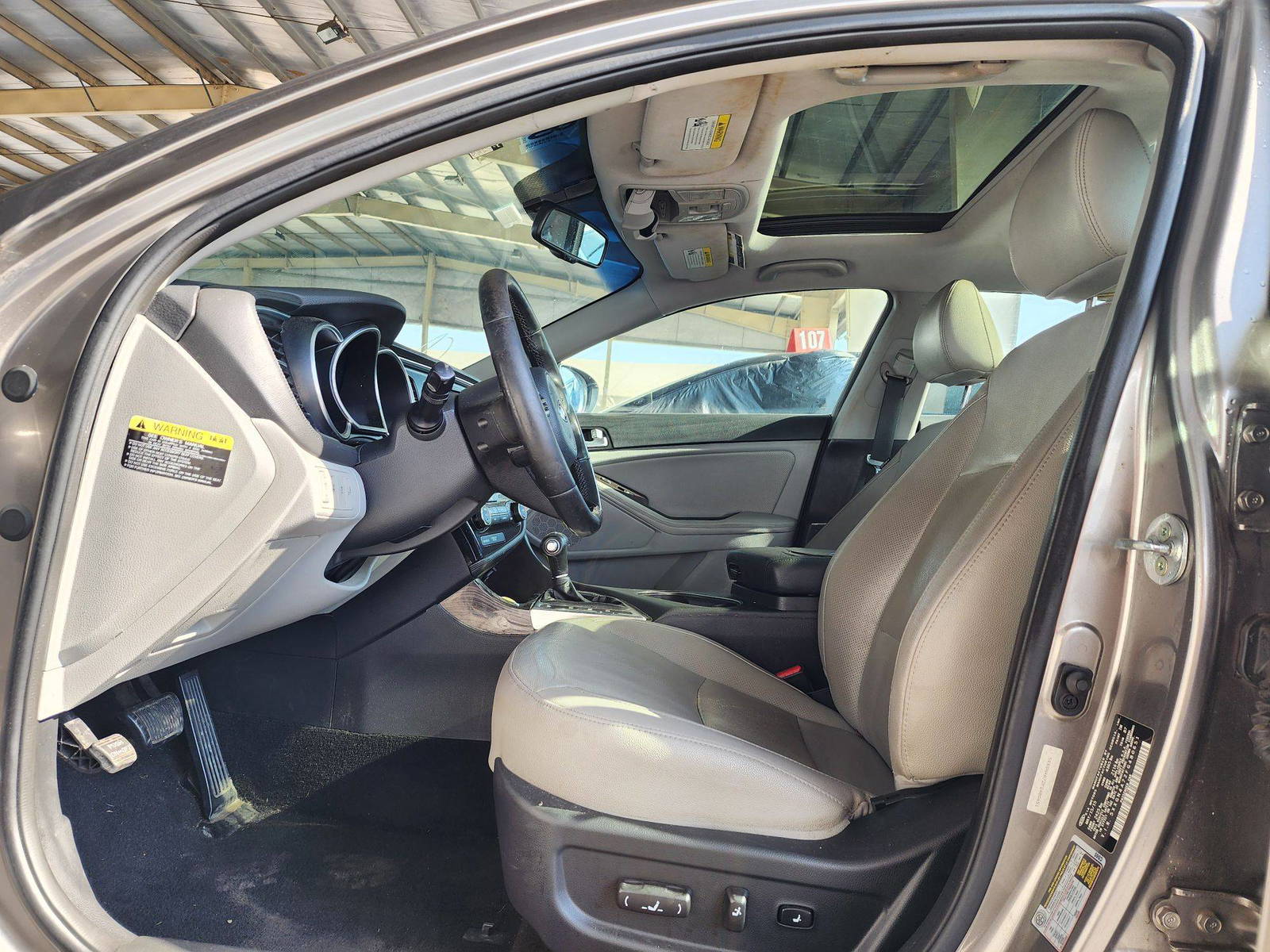 2015 KIA OPTIMA — 82405 Miles — Lot 81119363 — Souq - Marhaba Auctions Used Cars - Image 9