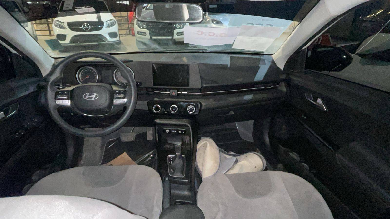 2024 HYUNDAI ACCENT — 14238 KM — Lot 043435 — Al Quoz - Marhaba Auctions Used Cars - Image 7