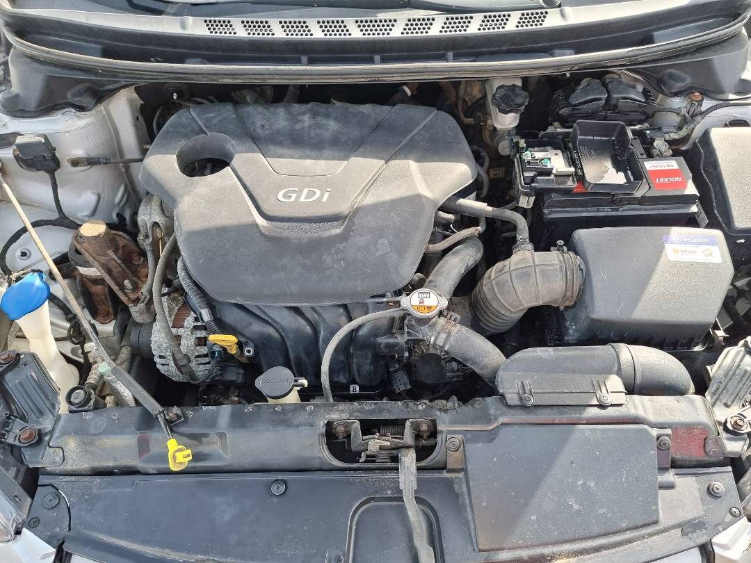 2012 HYUNDAI AVANTE — 240665 KM — Lot 215478 — Souq - Marhaba Auctions Used Cars - Image 10