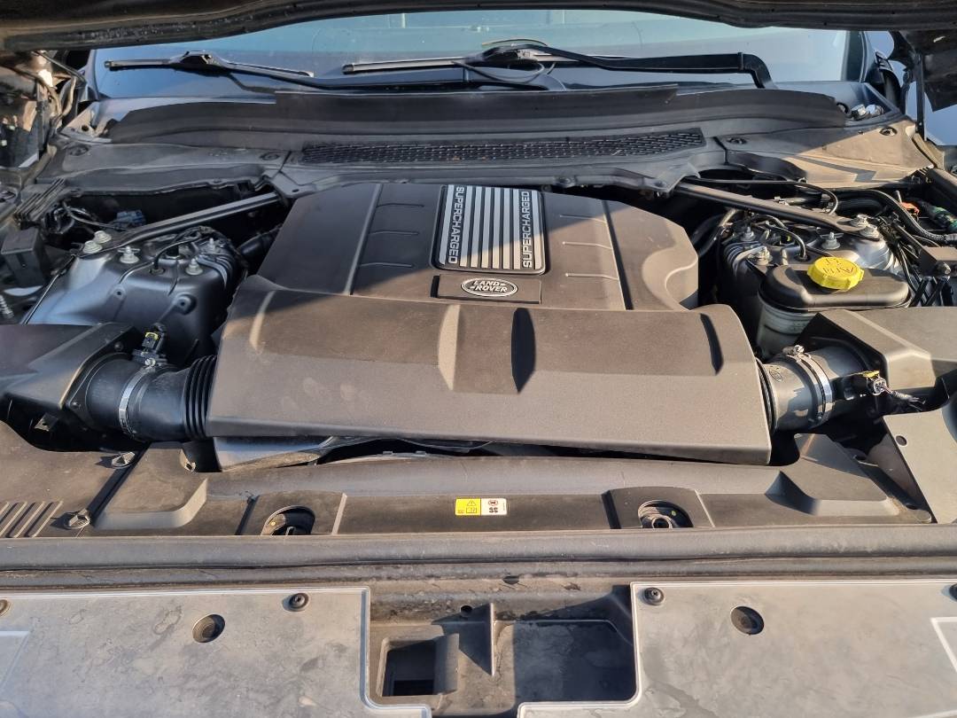 LAND ROVER RANGE ROVER SUPERCHARGED 2015 - Marhaba Auction Used Cars - Image 8