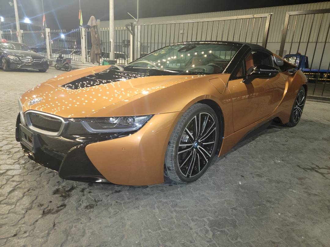 2018 BMW i8 — 10219 KM — Lot VG33268 - Marhaba Auctions Used Cars - Image 6