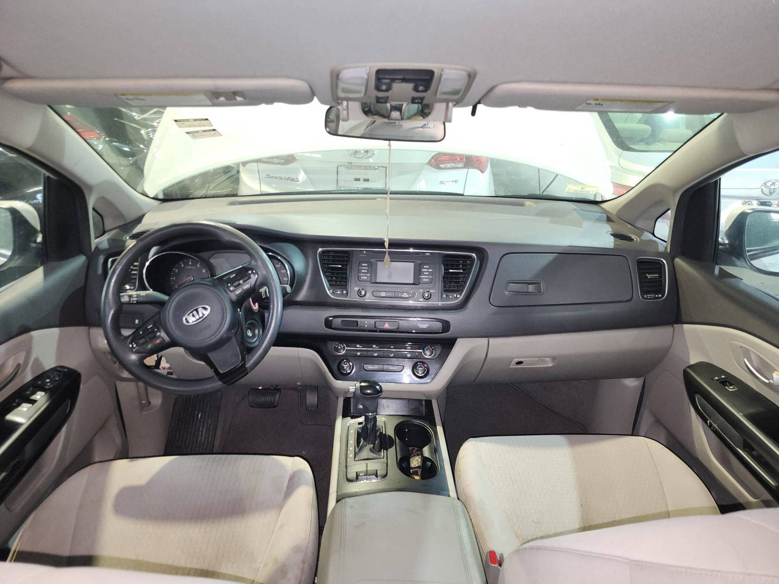 2017 KIA SEDONA — 126144 Miles — Lot 245707 — Al Quoz - Marhaba Auctions Used Cars - Image 8