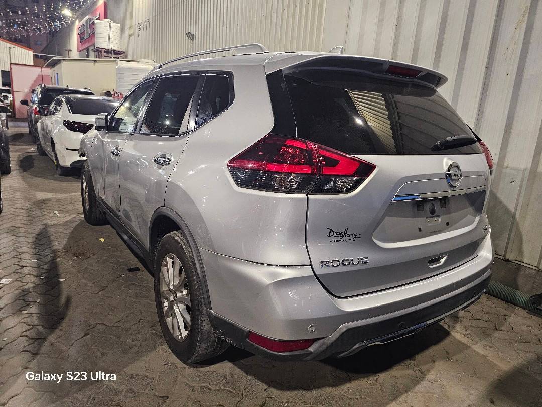 NISSAN ROGUE