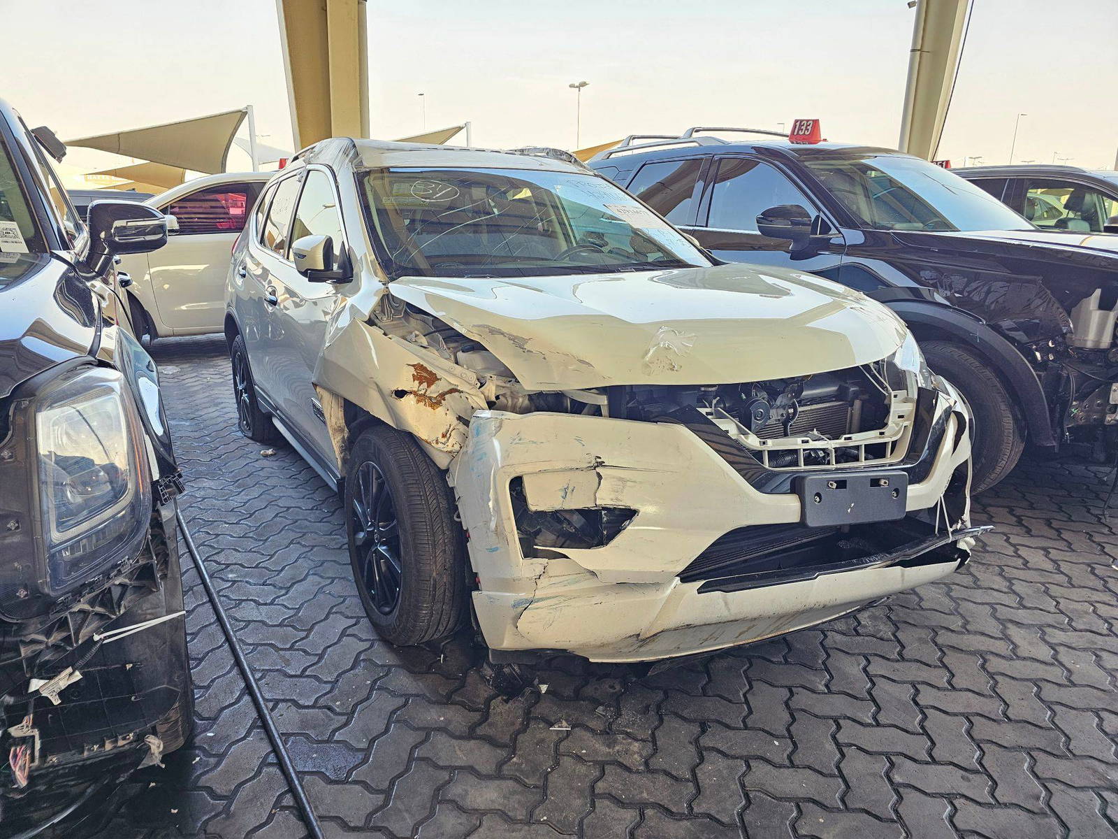 NISSAN ROGUE 2017 - Marhaba Auction Used Cars - Image 4