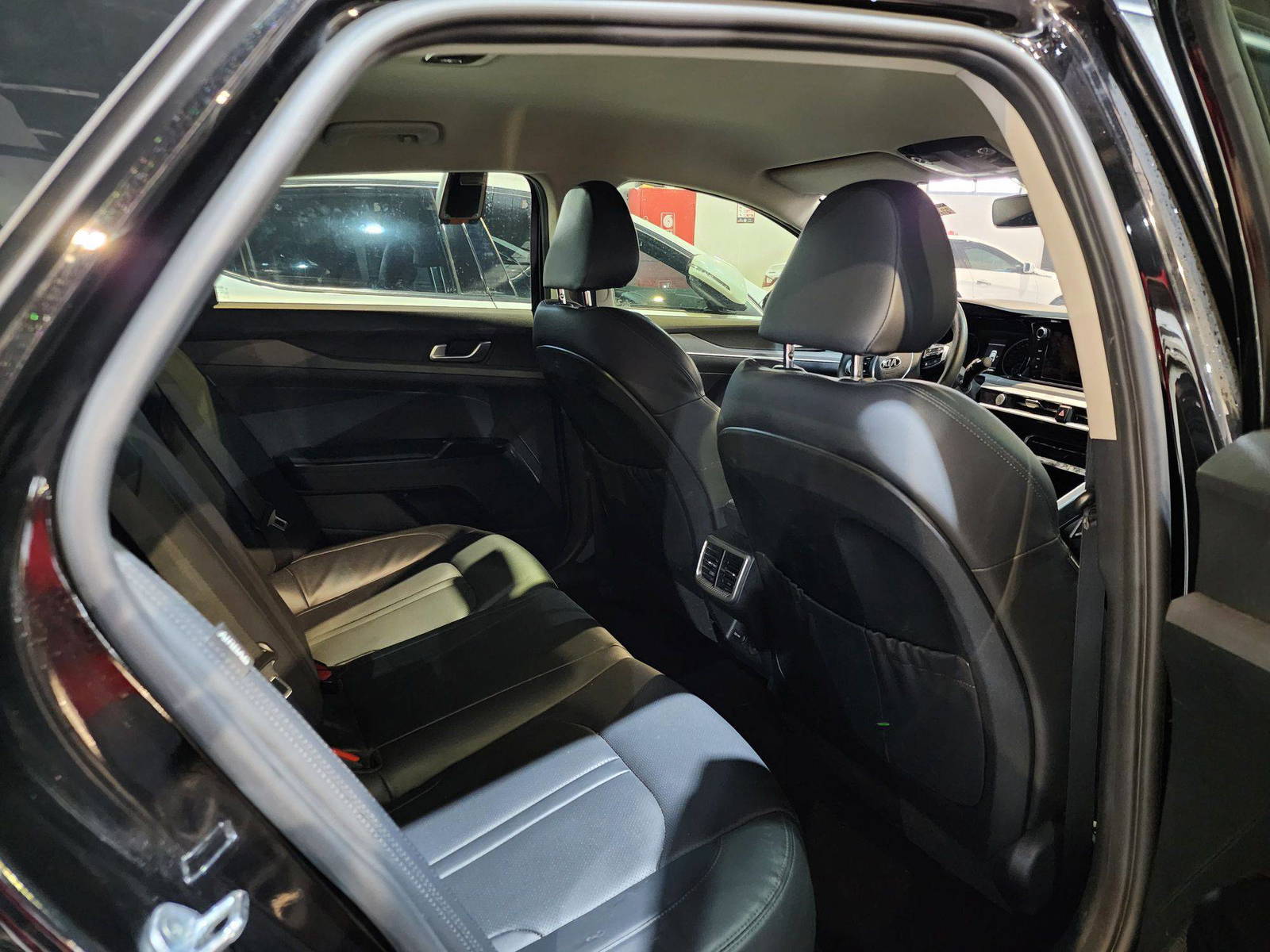 2021 KIA K5 — 106226 KM — Lot 121091 — Al Quoz - Marhaba Auctions Used Cars - Image 7