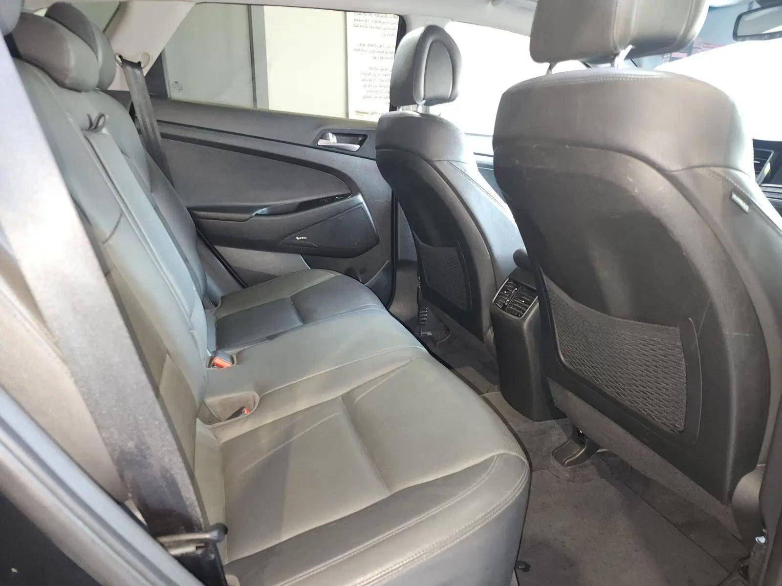 2017 HYUNDAI TUCSON — 107232 Miles — Lot 317777 — Al Quoz - Marhaba Auctions Used Cars - Image 7