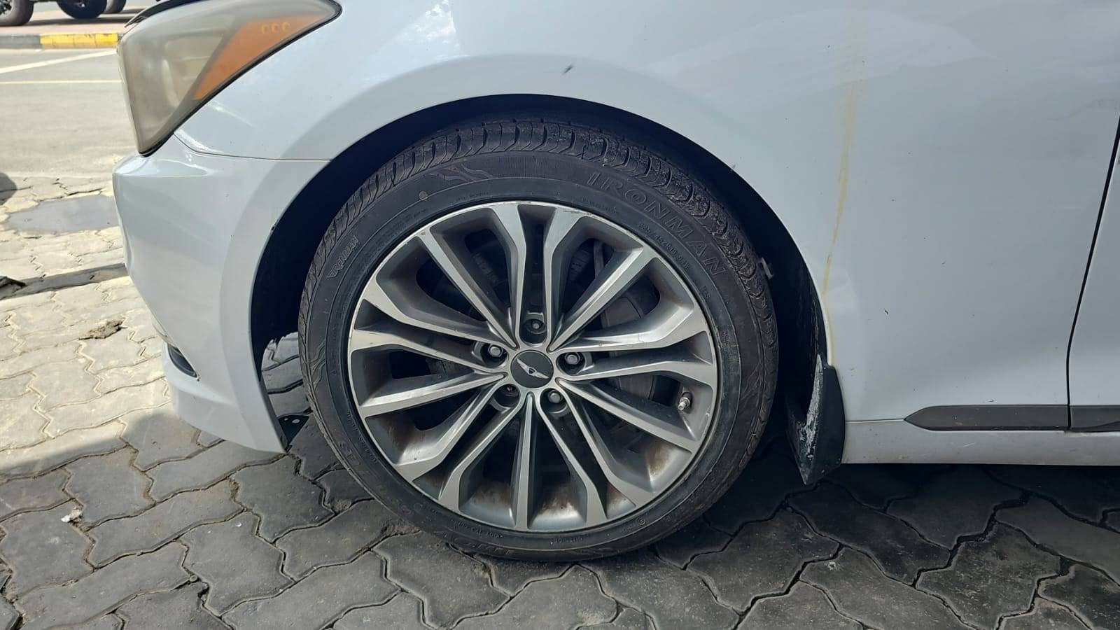 HYUNDAI GENESIS 2015 - Marhaba Auction Used Cars - Image 3