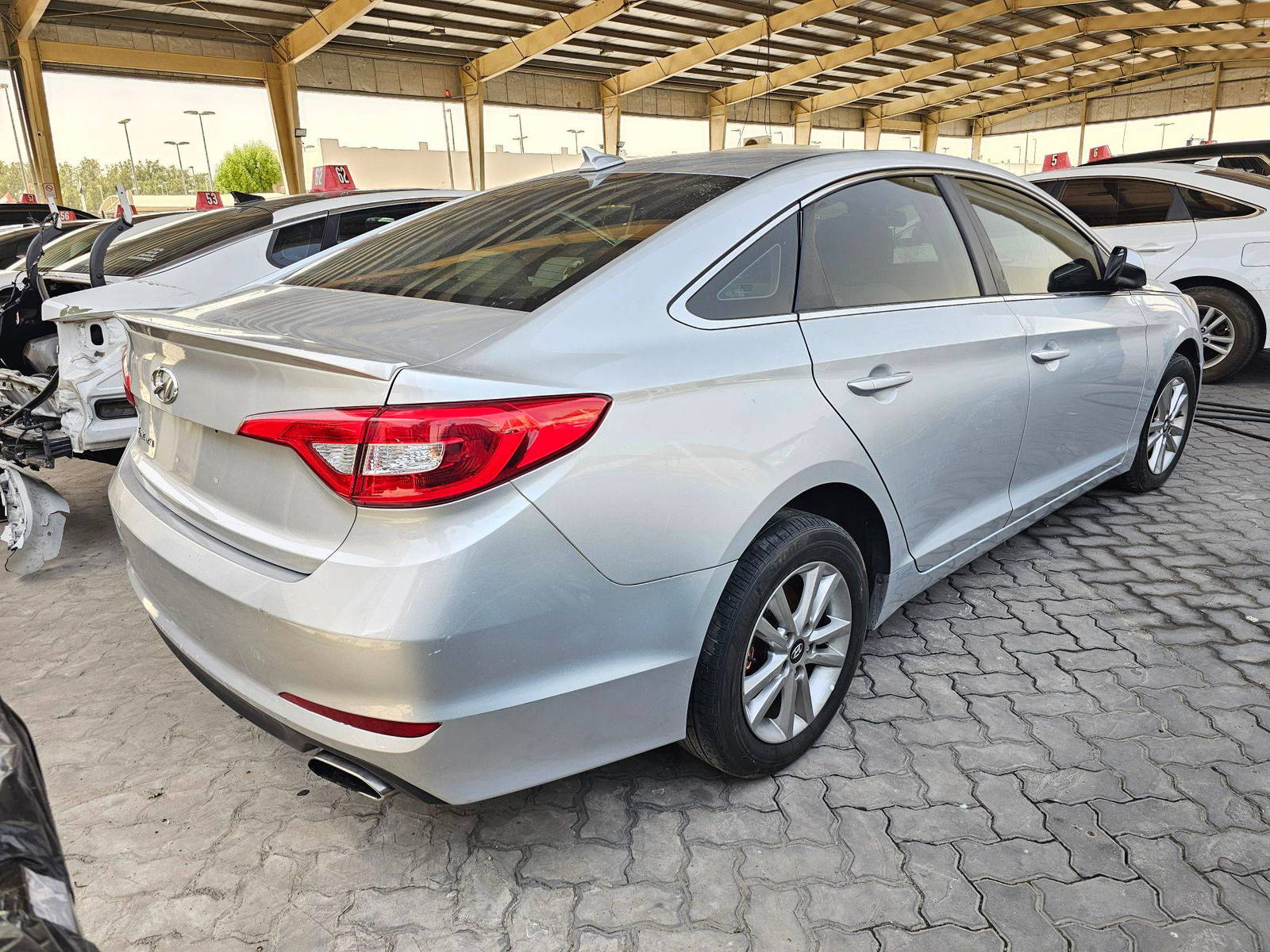 2016 HYUNDAI SONATA — 127606 Miles — Lot 9GH408455 — Souq - Marhaba Auctions Used Cars - Image 4