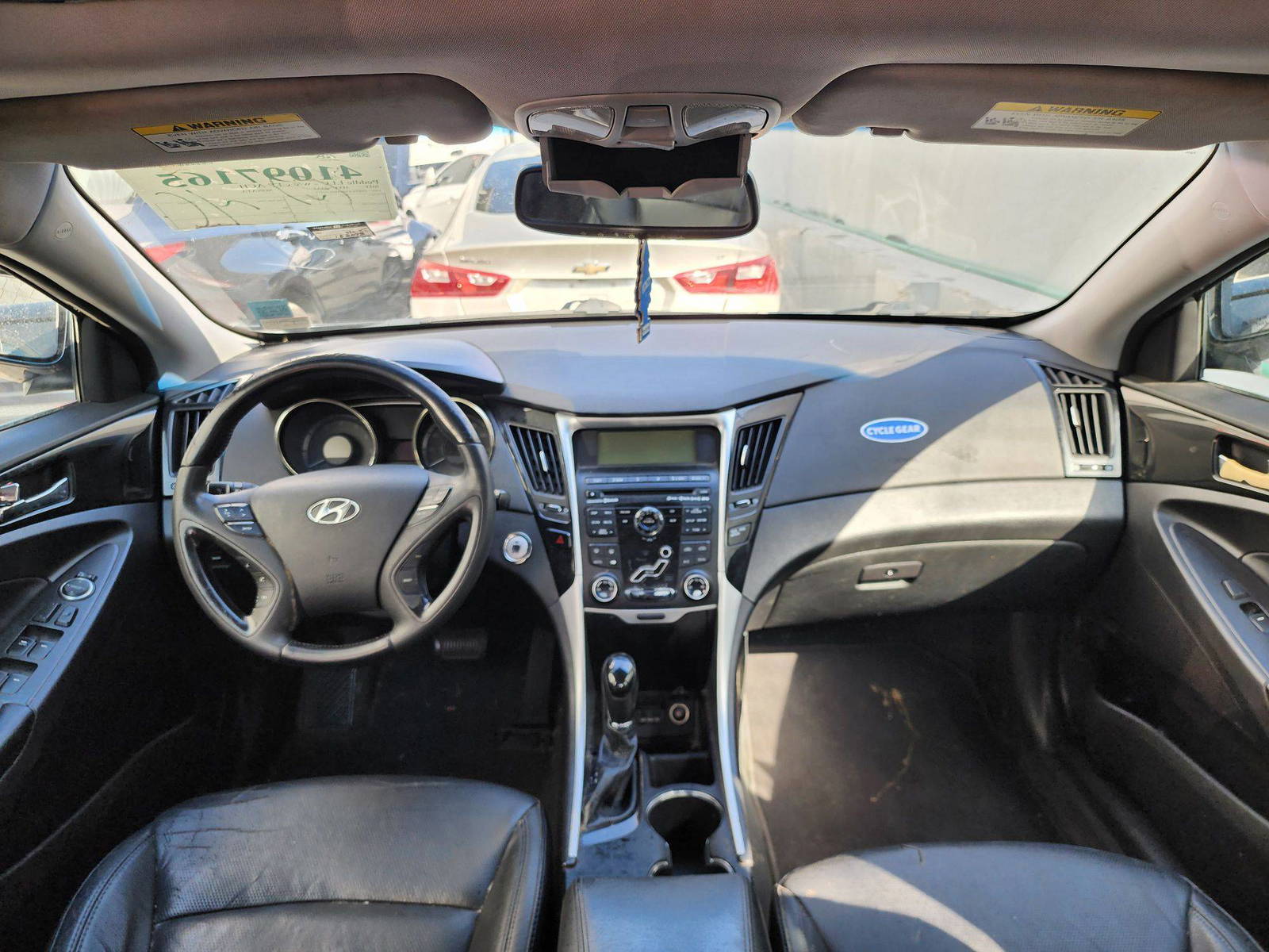 2011 HYUNDAI SONATA — 152092 Miles — Lot 41097165 — Al Quoz - Marhaba Auctions Used Cars - Image 8