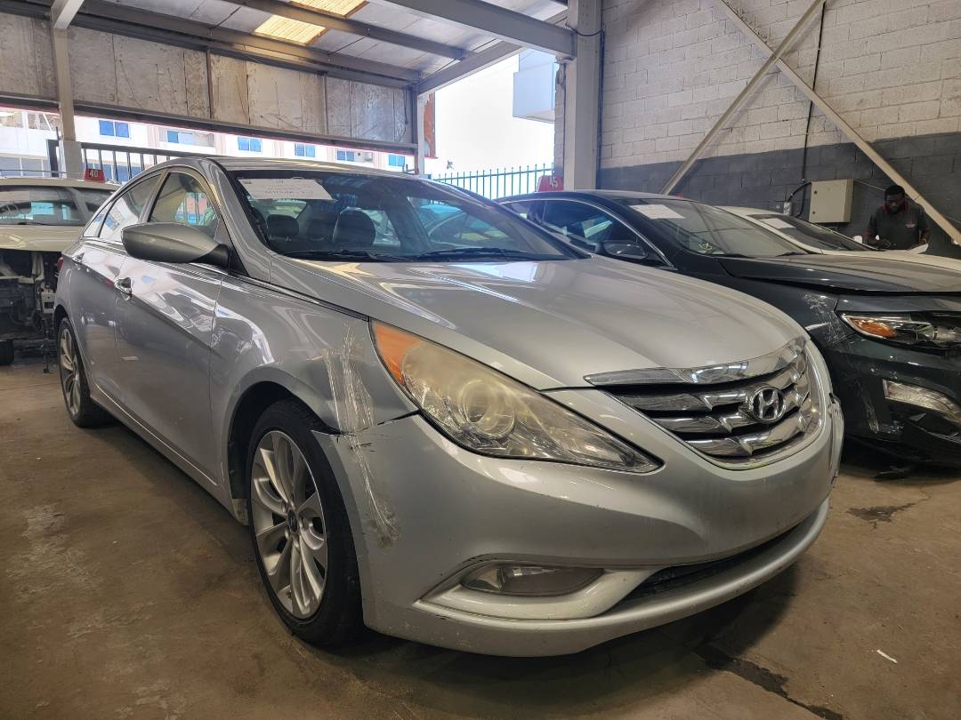 2013 HYUNDAI SONATA — 188939 Miles — Lot H712496 — Main - Marhaba Auctions Used Cars - Image 4